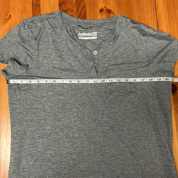 Working Tee, Short-Sleeve - Picture 2 of 12